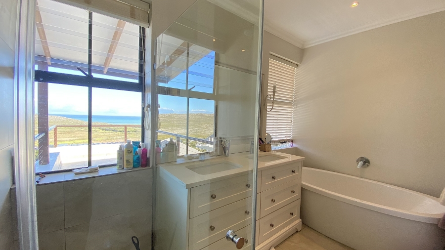 4 Bedroom Property for Sale in Scarborough Western Cape